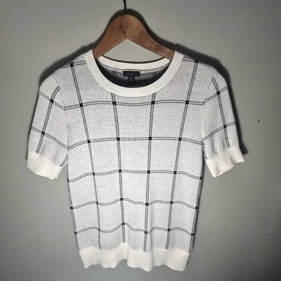 Ann Taylor Outlet Short Sleeve Sweater XS White With Detailing Classic‎ Polished - Picture 3 of 14